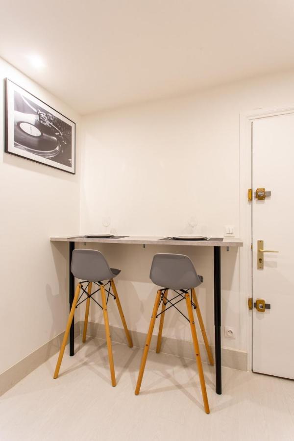 Cmg Montorgueil - Clery Apartment Paris Bagian luar foto